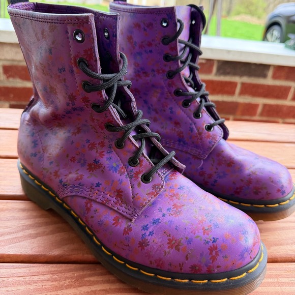 Dr. Martens Shoes - Dr. Martens 1460 Little Flowers Floral Meadow Leather Boots Womens 11 US
